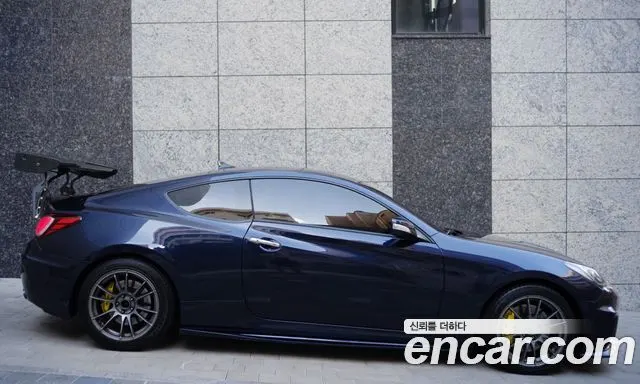 HYUNDAI GENESIS COUPE 2012 — 136 277 км, синий, Корея — под ключ — фото 10