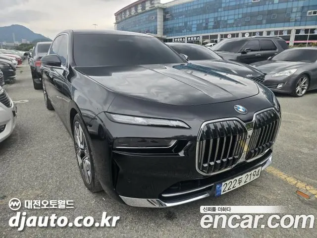 BMW 7 SERIES G70 2023