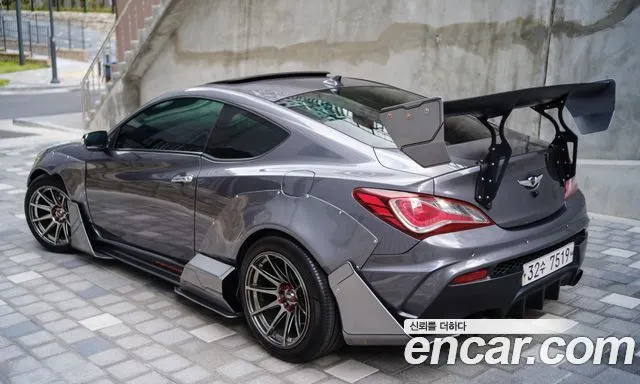 HYUNDAI GENESIS COUPE 2014 — 143 096 км, серый, Корея — под ключ — фото 2