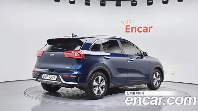 KIA NIRO 2018 — 77 318 км, синий, Корея — под ключ — фото 2