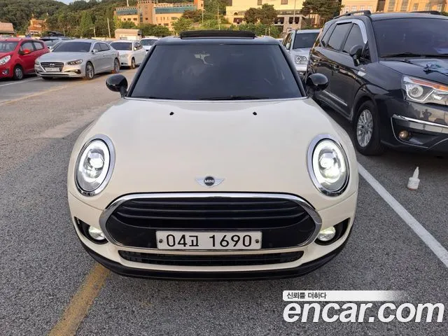 MINI COOPER D CLUBMAN 2018 — 137 961 км, белый-перламутр, Корея — под ключ — фото 3