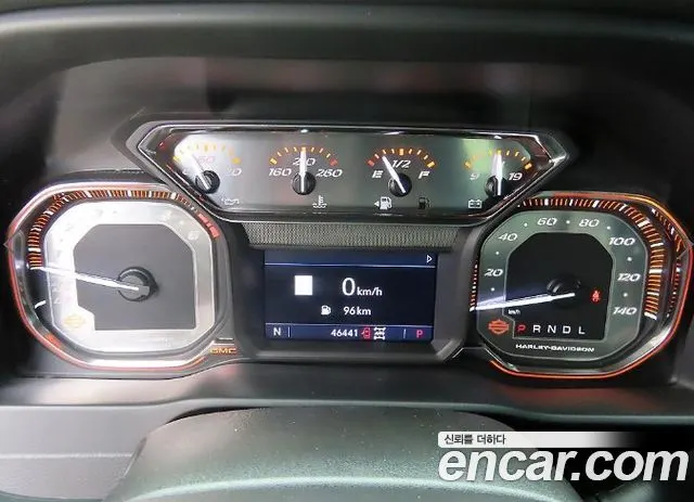 GMC SIERRA 2021 — 46 437 км, белый, Корея — под ключ — фото 10