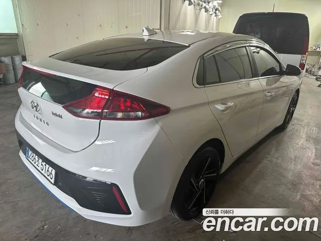 HYUNDAI IONIQ HYBRID 2017 — 116 747 км, белый, Корея — под ключ — фото 2