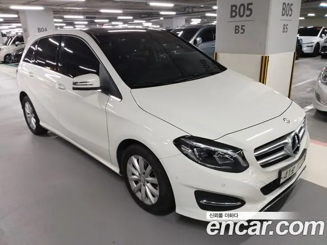 MERCEDES-BENZ B-CLASS W246 2016 — 44 000 км, белый, Корея — под ключ — фото 2