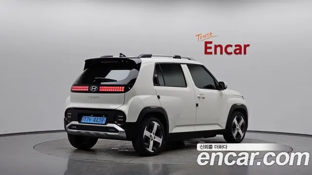 HYUNDAI CASPER ELECTRIC 2025 — 62 930 км, белый-перламутр, Корея — под ключ — фото 1