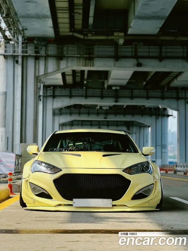 HYUNDAI GENESIS COUPE 2012 — 181 000 км, белый-перламутр, Корея — под ключ — фото 10