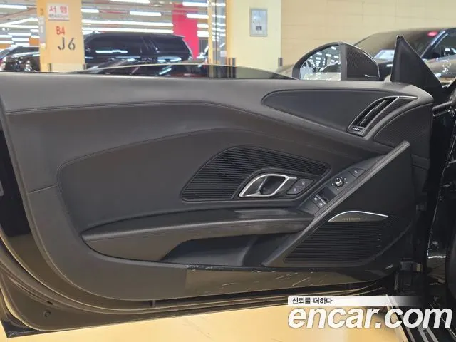 AUDI R8 2017 — 57 500 км, Корея — под ключ — фото 8