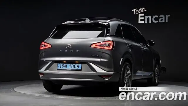 HYUNDAI NEXO 2023 — 45 366 км, серебристо-серый, Корея — под ключ — фото 2