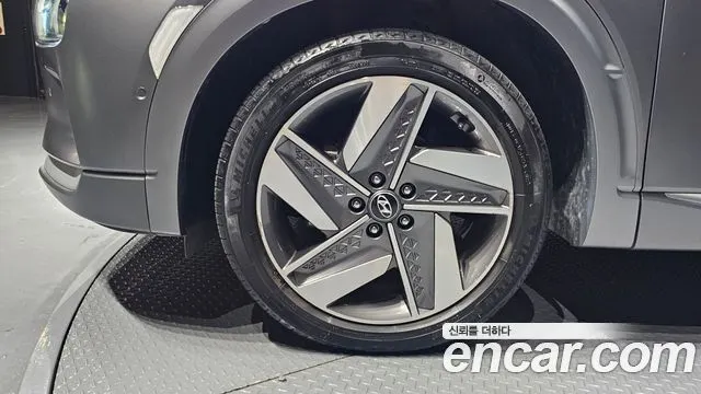 HYUNDAI NEXO 2023 — 45 366 км, серебристо-серый, Корея — под ключ — фото 5
