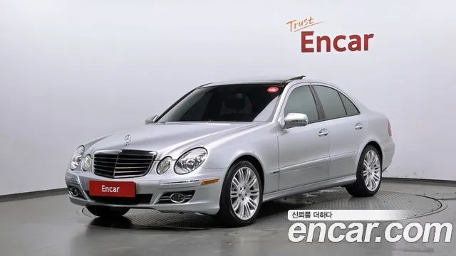 MERCEDES-BENZ E-CLASS W211 2007 — 222 589 км, серебристо-серый, Корея — под ключ — фото 1