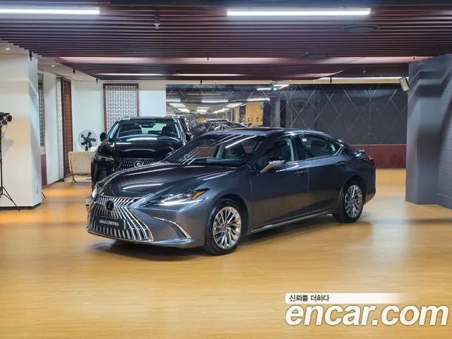 LEXUS ES300H 2026
