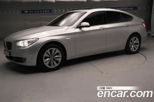 BMW 5 SERIES GT 2011 — 153 433 км, серебристый, Корея — под ключ — фото 11