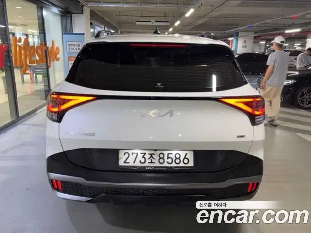 KIA SPORTAGE HYBRID 2022 — 123 049 км, белый, Корея — под ключ — фото 5