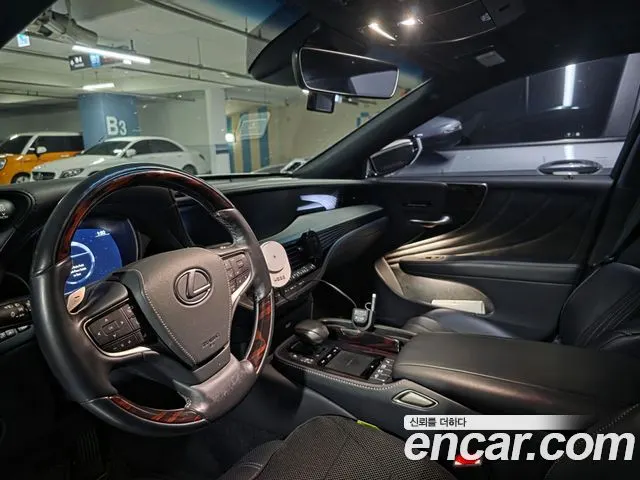 LEXUS LS500H 2018
