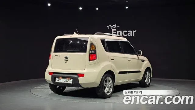 KIA SOUL 2009 — 39 263 км, белый-перламутр, Корея — под ключ — фото 2