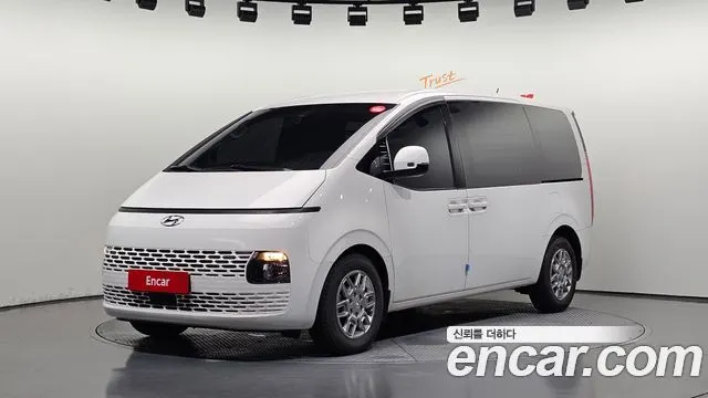 HYUNDAI STARIA — из Кореи под ключ