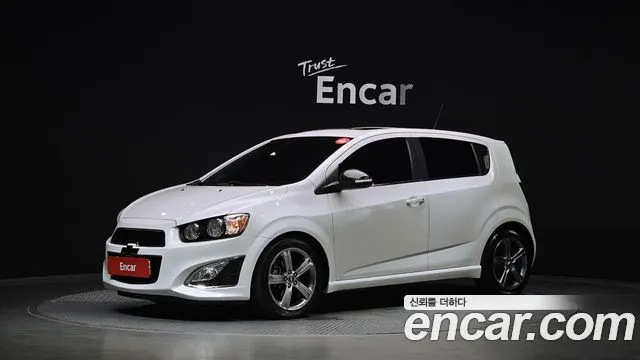CHEVROLET AVEO HATCHBACK 2015 — 82 747 км, Корея — под ключ — фото 1
