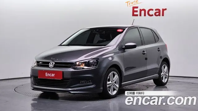 VOLKSWAGEN POLO 2014