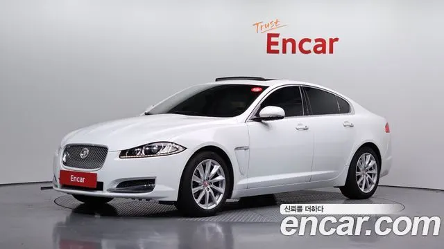 JAGUAR NEW XF 2015