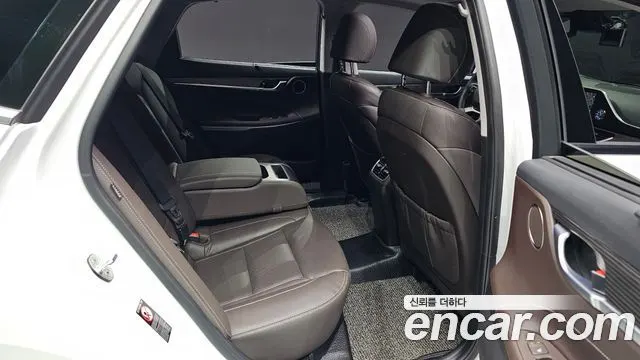 HYUNDAI GRANDEUR IG HYBRID 2019 — 48 284 км, белый, Корея — под ключ — фото 11