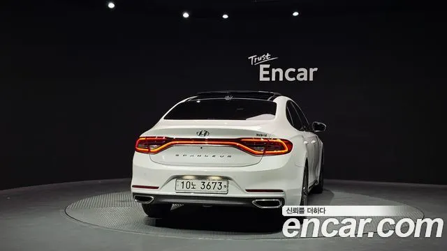 HYUNDAI GRANDEUR IG HYBRID 2019 — 48 284 км, белый, Корея — под ключ — фото 4