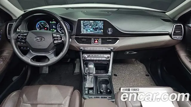 HYUNDAI GRANDEUR IG HYBRID 2019 — 48 284 км, белый, Корея — под ключ — фото 7