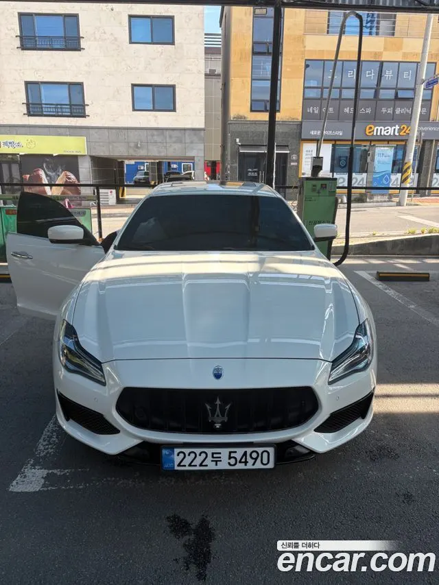 MASERATI QUATTROPORTE 2016 — 93 500 км, Корея — под ключ — фото 1