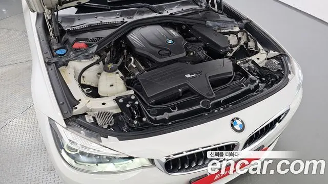 BMW 3 SERIES GT 2018 — 92 759 км, белый, Корея — под ключ — фото 6
