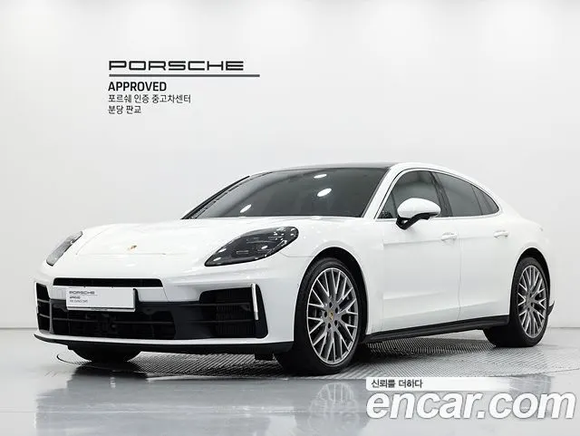 PORSCHE PANAMERA 2025