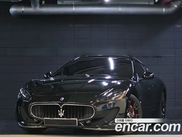 MASERATI GRANTURISMO 2013 — 69 500 км, Корея — под ключ — фото 1