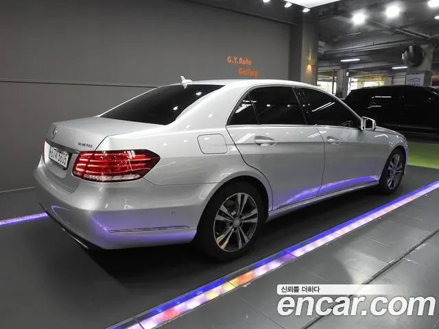 MERCEDES-BENZ E-CLASS W212 2016 — 87 934 км, серебристый, Корея — под ключ — фото 2