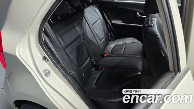 KIA MORNING 2015 — 106 370 км, белый-перламутр, Корея — под ключ — фото 11