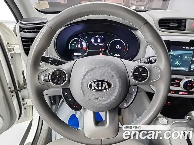 KIA SOUL 2018 — 59 789 км, белый, Корея — под ключ — фото 9