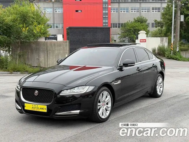 JAGUAR XF 2019 — 152 003 км, чёрный, Корея — под ключ — фото 1