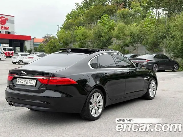 JAGUAR XF 2019 — 152 003 км, чёрный, Корея — под ключ — фото 2