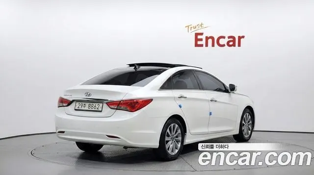 HYUNDAI SONATA THE BRILLIANT 2014 — 187 454 км, белый, Корея — под ключ — фото 2