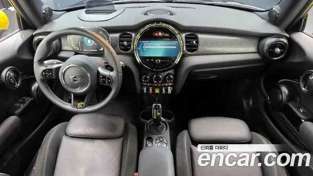 MINI COOPER ELECTRIC 2023 — 21 505 км, чёрный, Корея — под ключ — фото 7