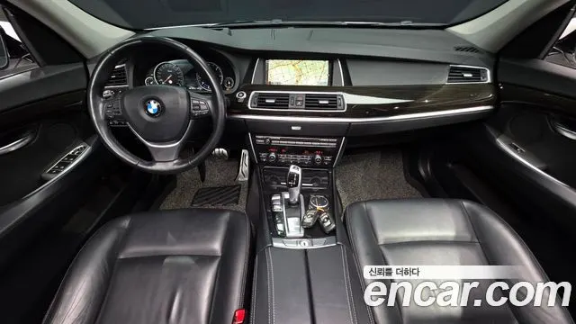 BMW 5 SERIES GT 2017 — 101 787 км, белый, Корея — под ключ — фото 7