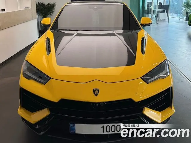 LAMBORGHINI URUS 2024 — 9 800 км, жёлтый, Корея — под ключ — фото 3