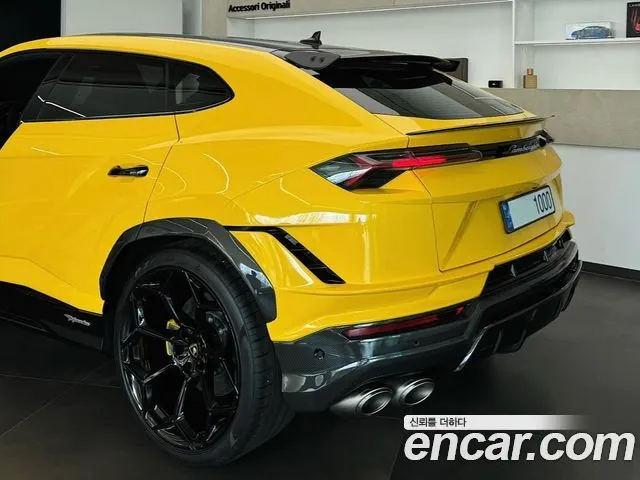 LAMBORGHINI URUS 2024 — 9 800 км, жёлтый, Корея — под ключ — фото 5