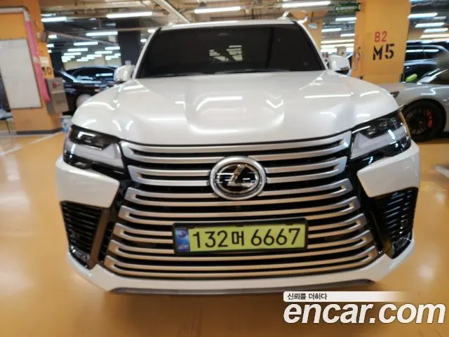 LEXUS LX 2025 — 21 000 км, белый-перламутр, Корея — под ключ — фото 1