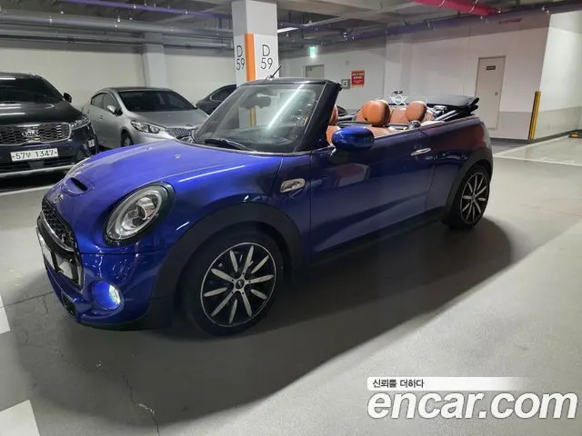 MINI COOPER S CONVERTIBLE 2020 — 134 000 км, синий, Корея — под ключ — фото 1