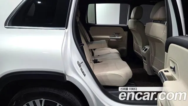 MERCEDES-BENZ GLB-CLASS X247 2024 — 33 889 км, белый, Корея — под ключ — фото 11