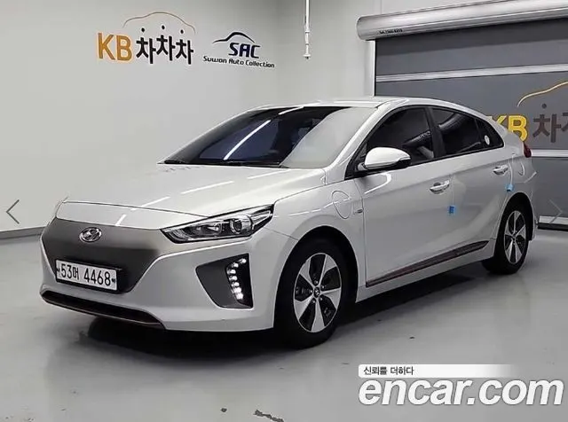 HYUNDAI IONIQ ELECTRIC 2017 — 77 770 км, серебристо-серый, Корея — под ключ — фото 1