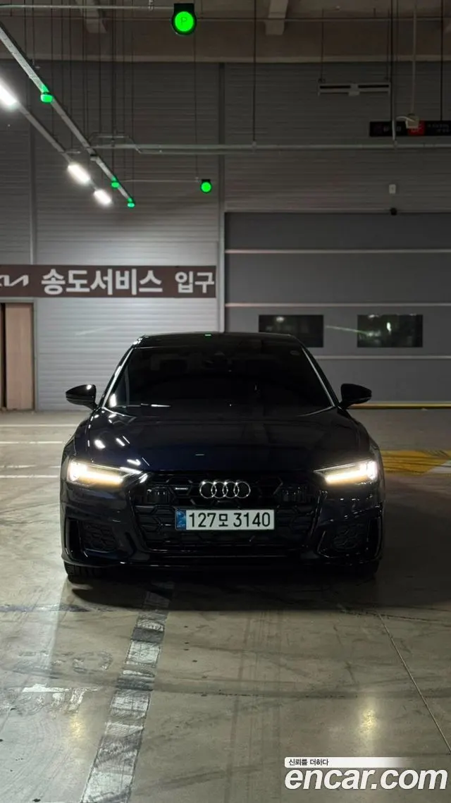 AUDI A6 C8 2025