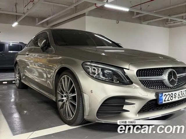 MERCEDES-BENZ C-CLASS W205 2023 — 36 500 км, светло-золотистый, Корея — под ключ — фото 5