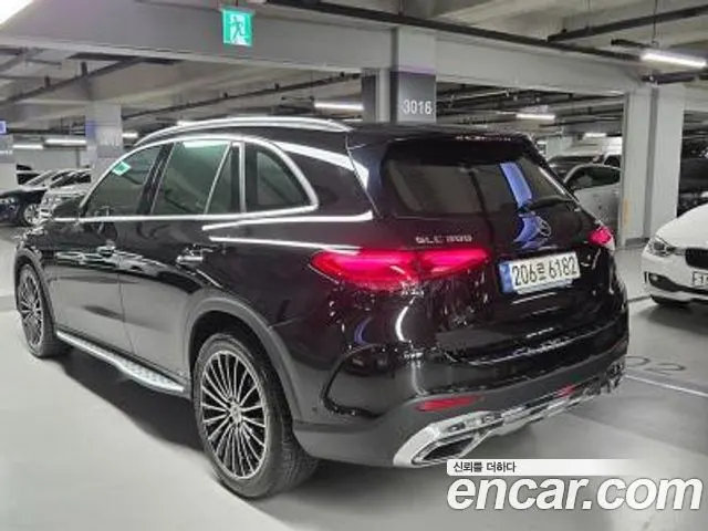 MERCEDES-BENZ GLC-CLASS X254 2024 — 31 301 км, чёрный, Корея — под ключ — фото 3