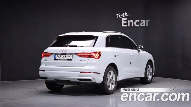 AUDI Q3 F3 2020