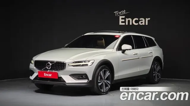 VOLVO V60 CROSS COUNTRY — из Кореи под ключ