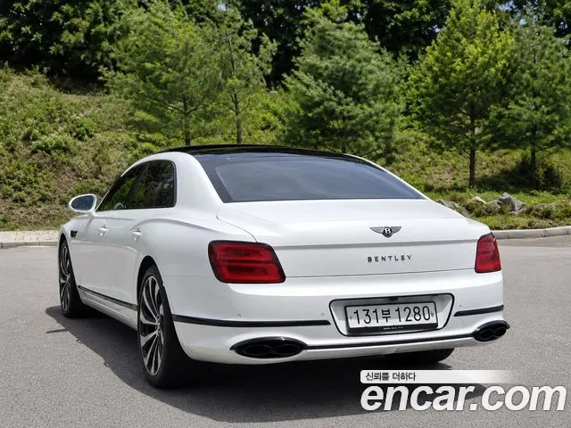 BENTLEY FLYING SPUR 2022 — 52 440 км, серебристо-серый, Корея — под ключ — фото 2